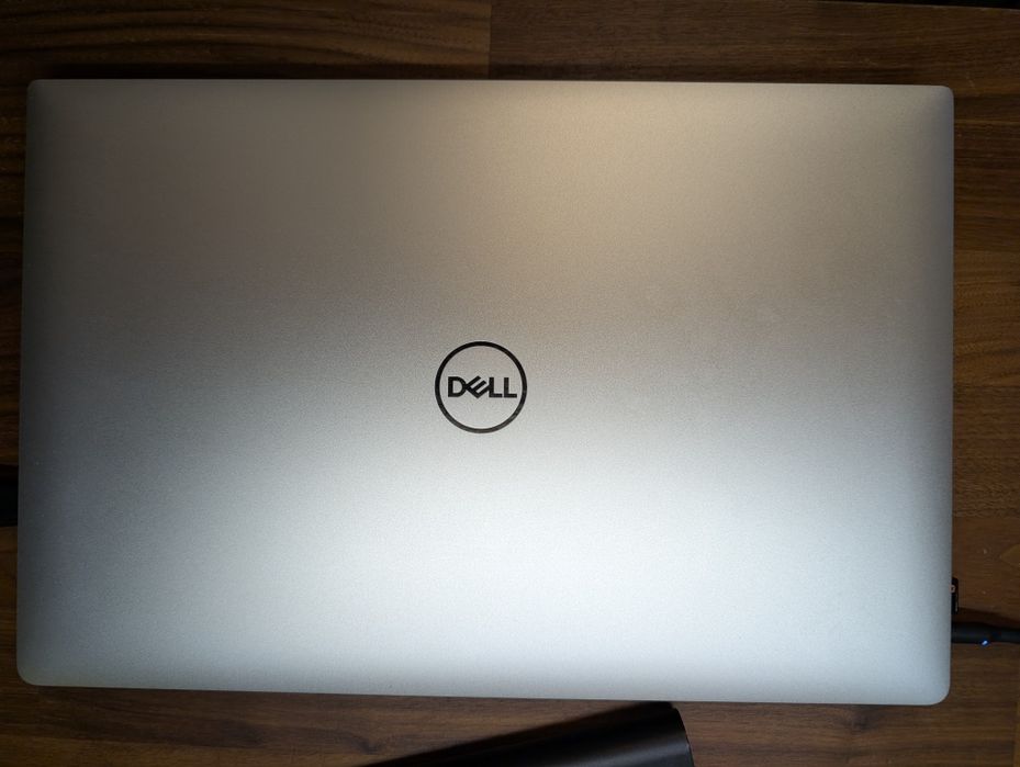 Vând laptop/Ultrabook Dell XPS 15 9570