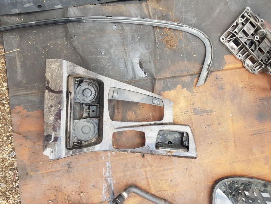 Лайстна централна конзола Бмв ф10 520д 184кс  n47 bmw f10 f11