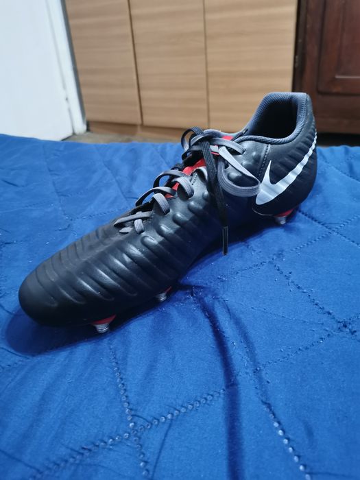 Ghete Nike tiempo
