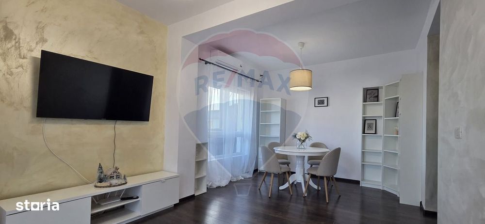 Apartament cu 3 camere de închiriat