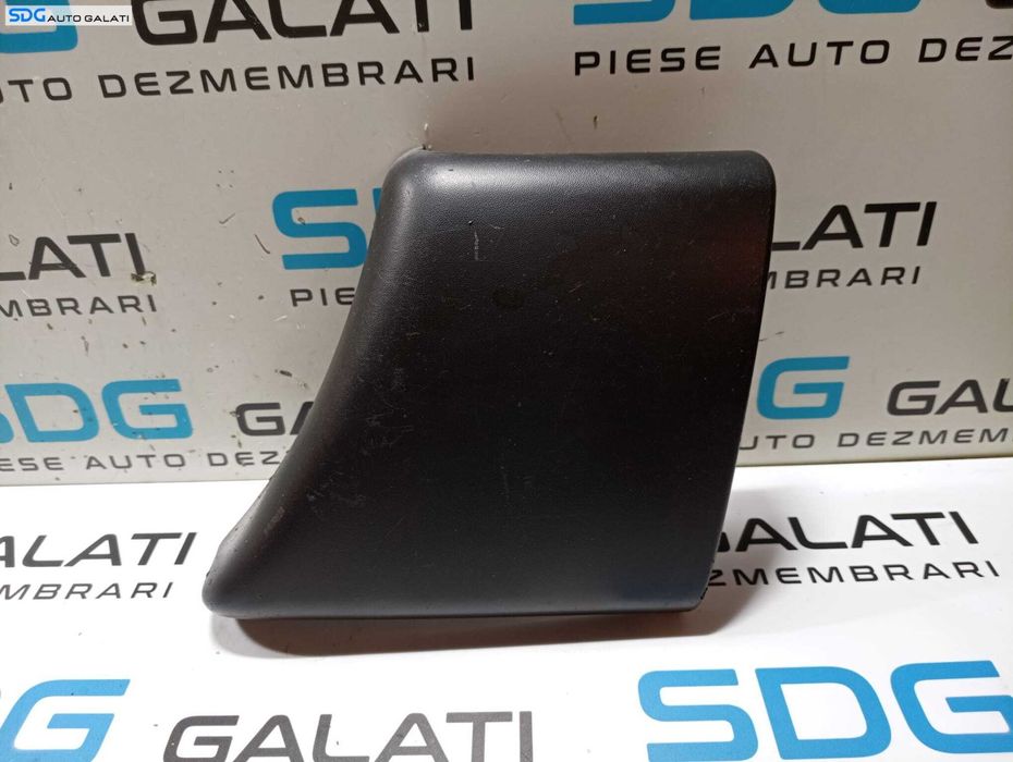 Ornament Plastic de pe Aripa Caroserie Dreapta Fata Citroen Berlingo 2002 - 2008 Cod 964665007700 [M6135]