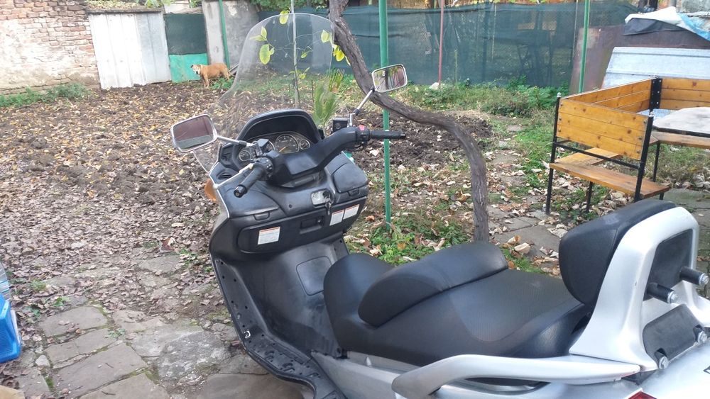 Suzuki Burgman 250,400 сузуки бъргман 250 мерцедесовия стоп 2000 год.