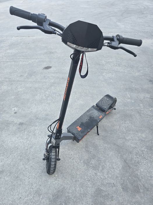 Vand trotineta electrica