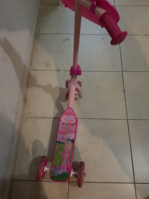 Детска тротинетка триколка