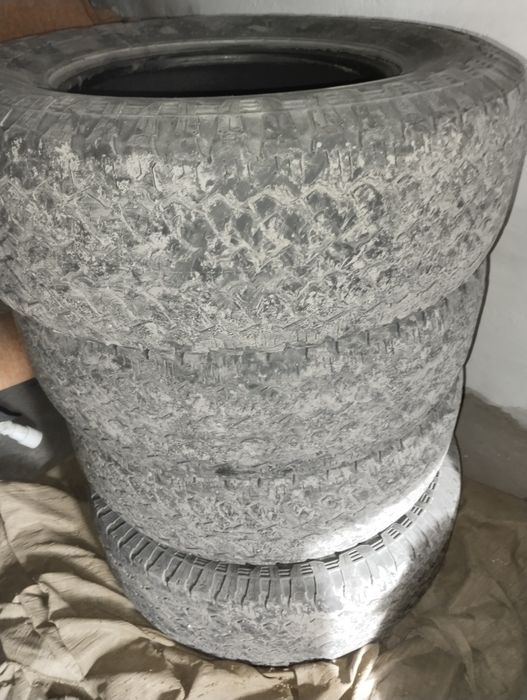 Продам летнюю резину