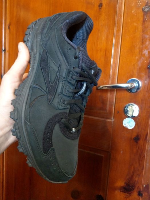 Brooks 43нм. 27,8см.