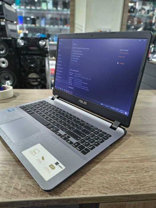 Лаптоп ASUS X507U