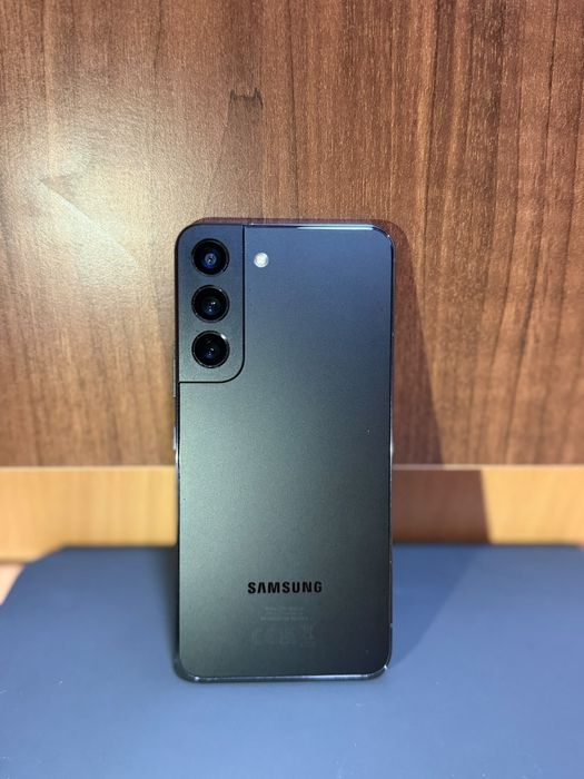 Samsung S22 128Gb 8Gb RAM
