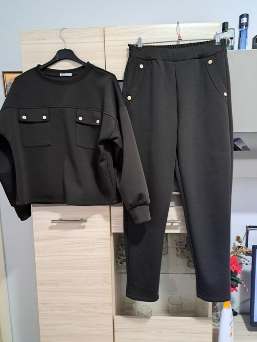 Дамски комплект в кафяво