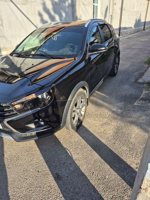 Lada Vesta SW Cross 1.6 вариатор