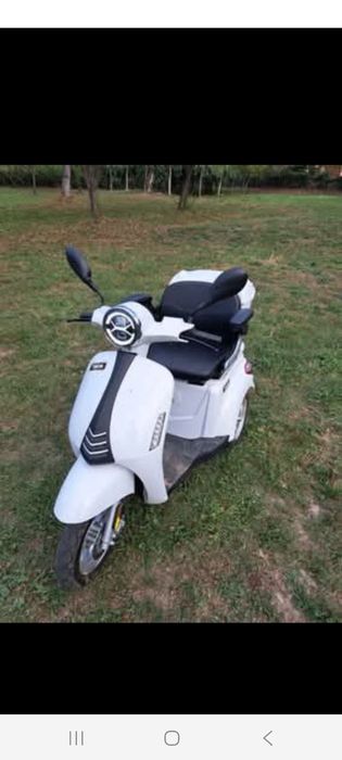 Vând triciclu electric