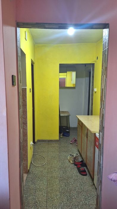 Vand apartament cu 2 camere
