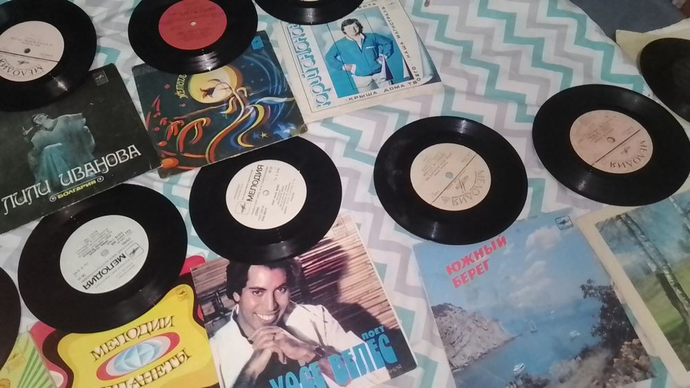 Продам пластинки в качестве декора