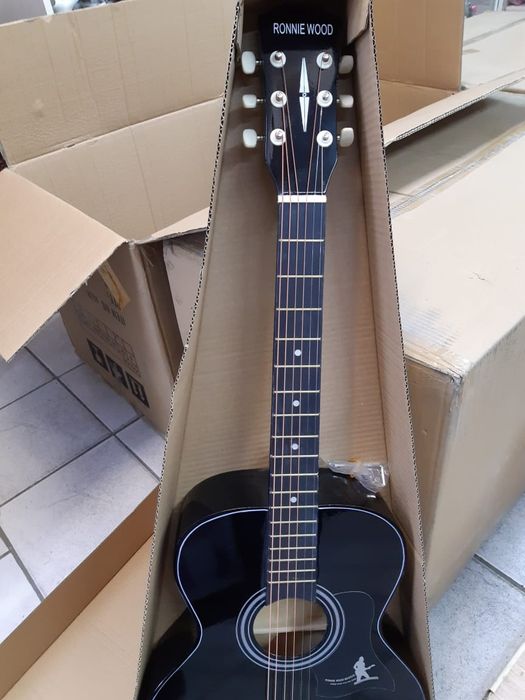 Продаю гитары новые