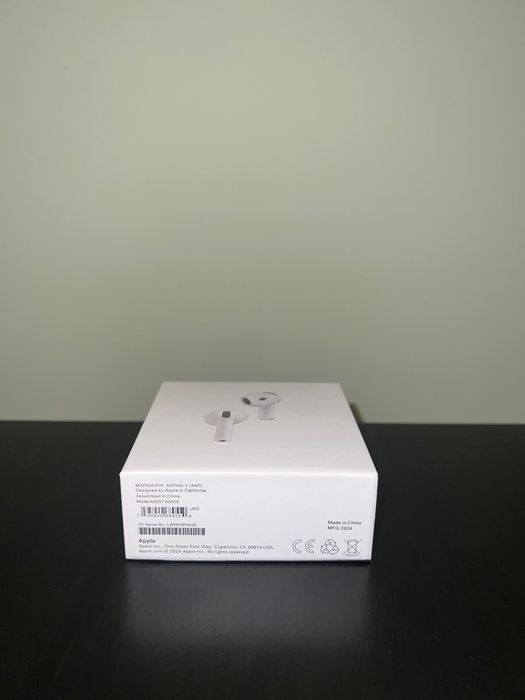 Casti Apple AirPods 4 noi, sigilate - Sunet premium, Design Elegant