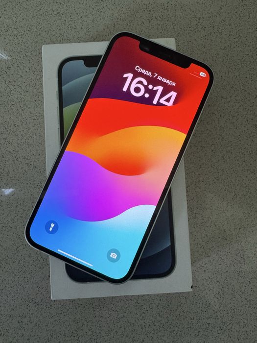 Продам айфон 12 срочно без торга