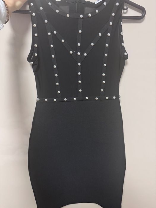 Черна бандажна рокля