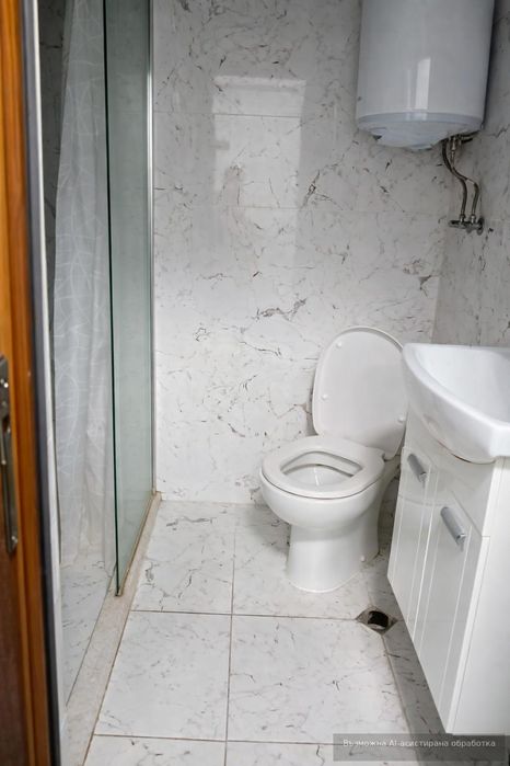 Дава се под наем Двустаен апартамент в Варна, Център - 65 кв.м за 448.8 € - Снимка #2