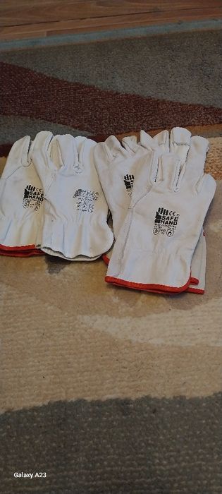 Продам куртки и все остольное