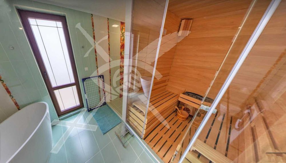 Продава се Тристаен апартамент в Несебър - 470 кв.м за 849 €/кв.м - Снимка #17