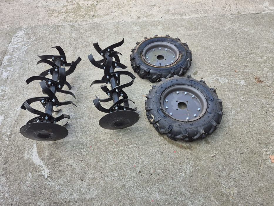 Vând motocultor de 9 cp