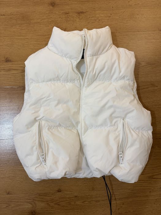 Продавам дамски елеци