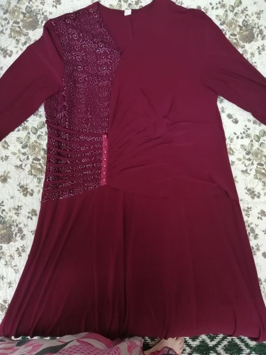 Женское платье,