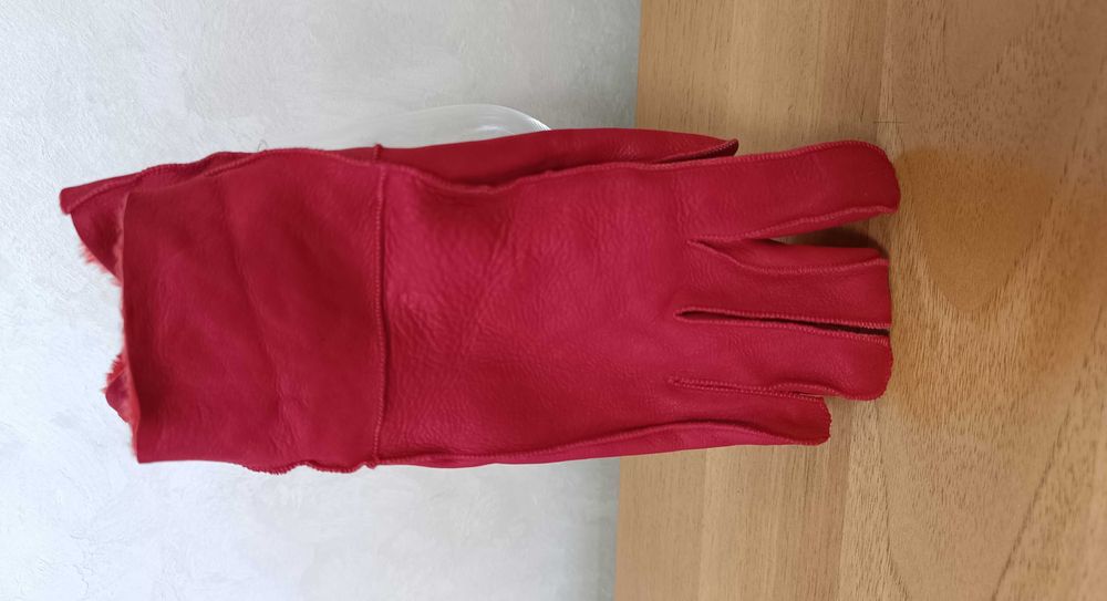 Кожени Ръкавици-Дамски