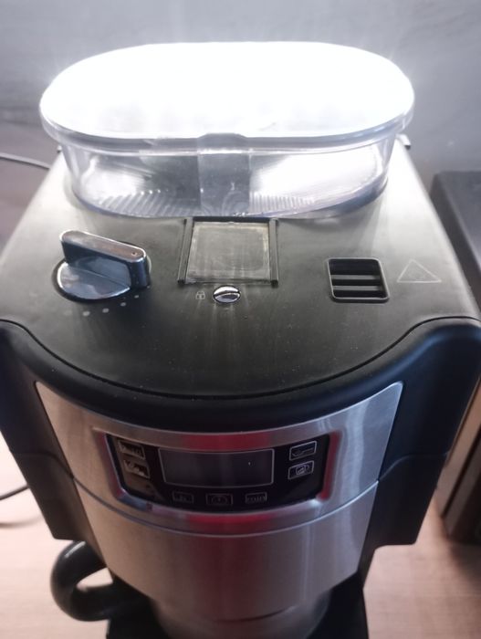 Vând aparat de cafea