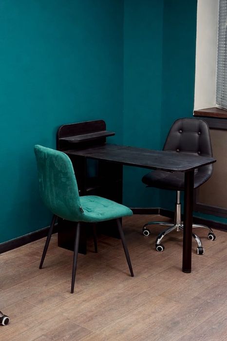 Сдается место для мастера маникюра