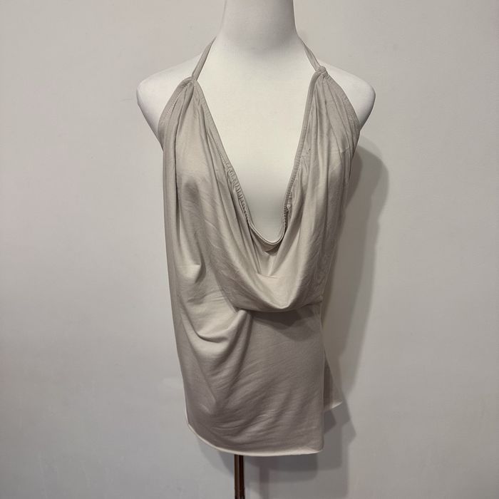 Топ в авангардном стиле