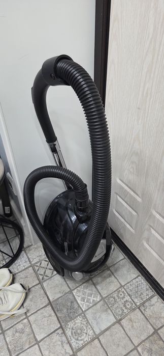 Пылесос рабочий б/у MAGNA 2000W