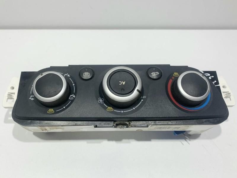 Panou Comanda clima Renault Megane 3 facelift E1072183A