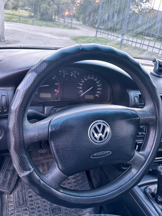 Volkswagen Passat B5