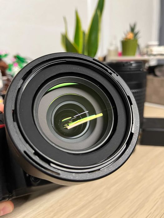 Nikon D7200 + 50mm f1.8 + 18-105mm f3.5-f5.6 + 70-300 f4.5-f6.3