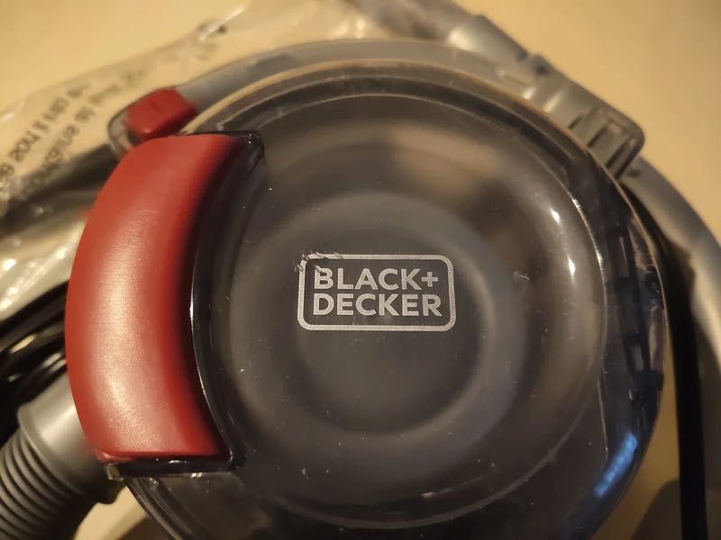 Vând aspirator mașina nefolosit Black Decker PD1200AV