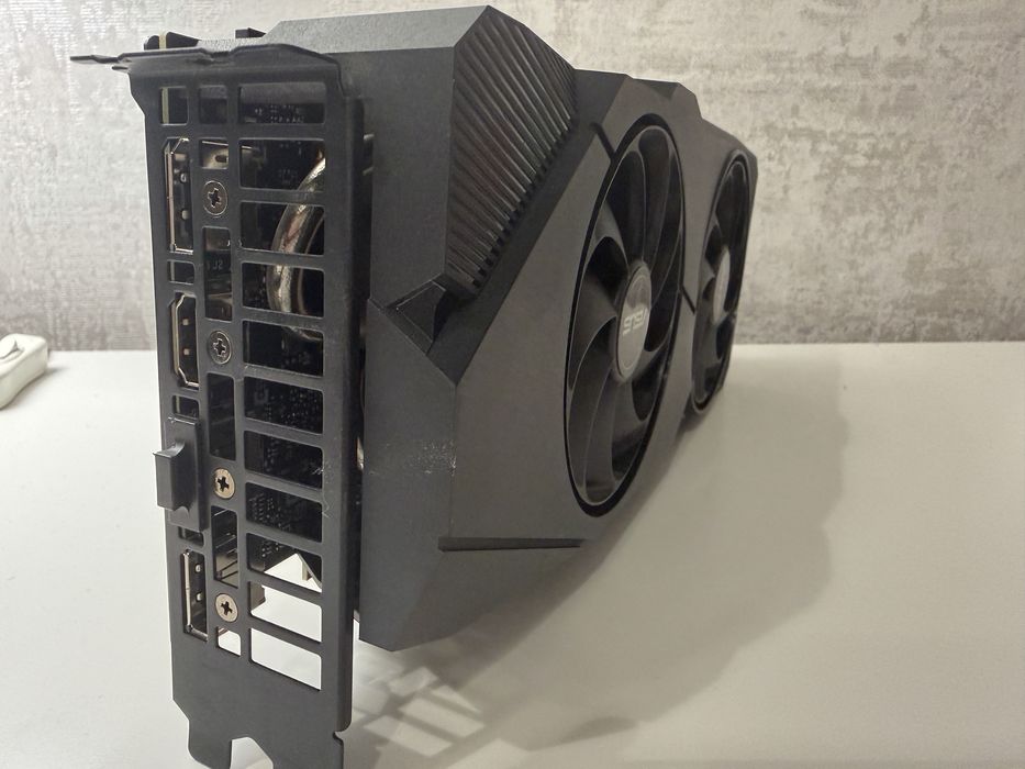 Видиокарта ASUS DUAL-RTX2070S-A8G-EVO