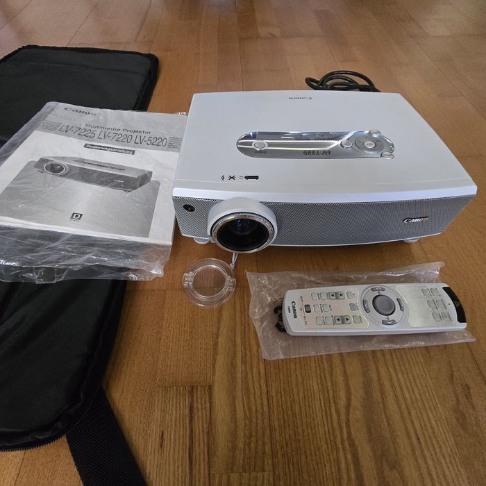 Proiector Canon LV-7225 K nou Stare Nou