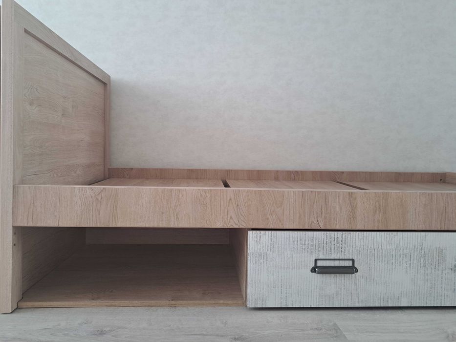 Кровать 90×200 см, б/у, Самовывоз