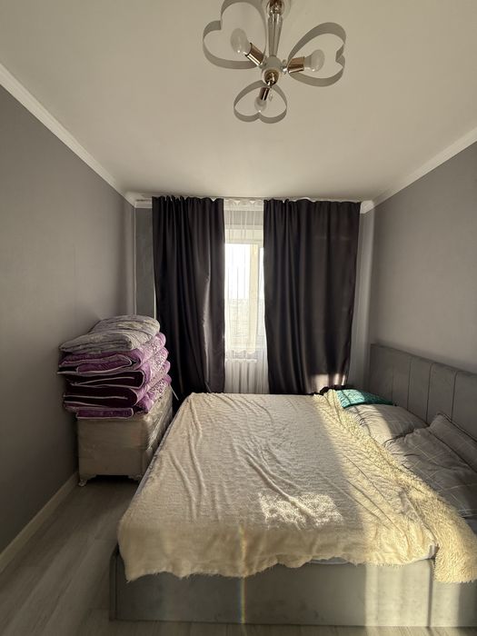 Продается квартира 3-комната мкр 6-86