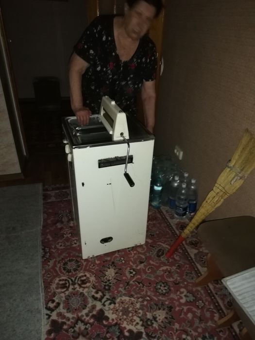 Продам стиралныи машинка Урал