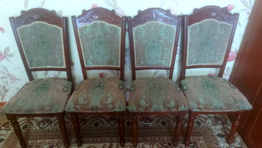 Продам стулья 4 шт