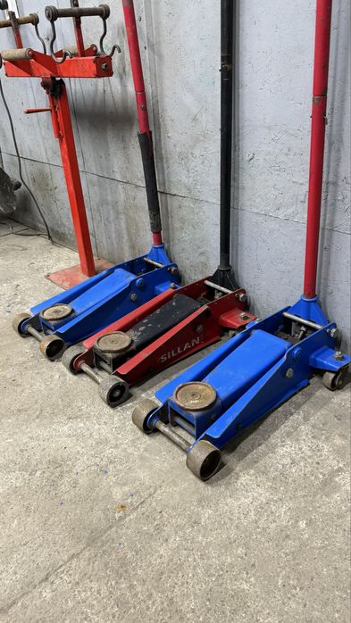 Домкраты 3-штуки