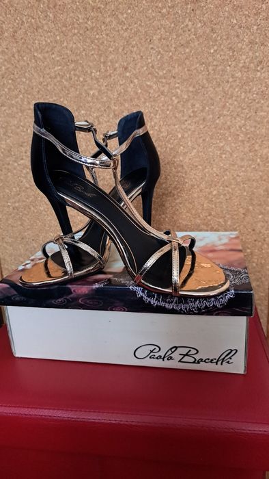 Дамски елементи сандали