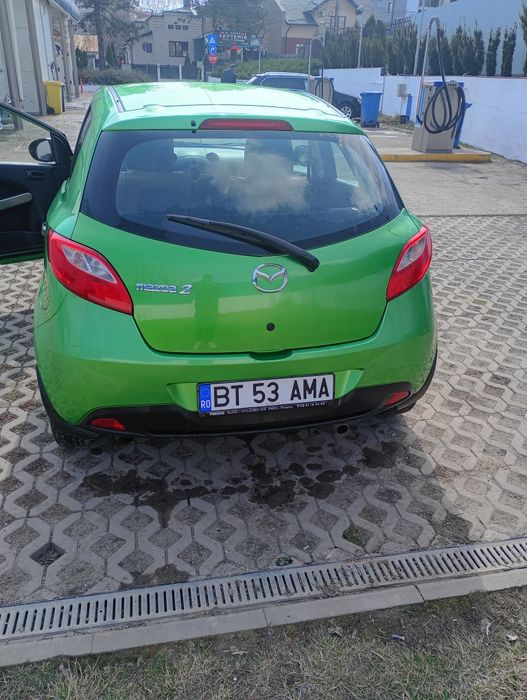 Vând autoturism Mazda 2