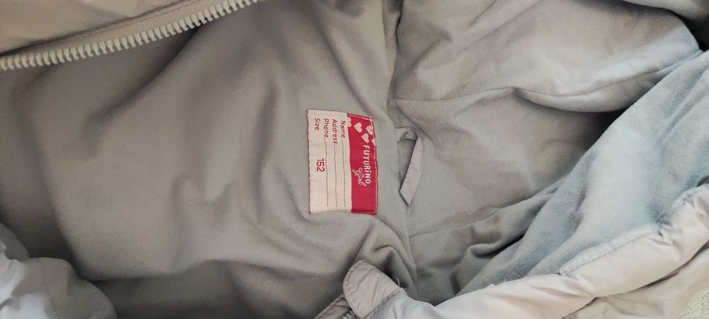 Продам куртку на девочку