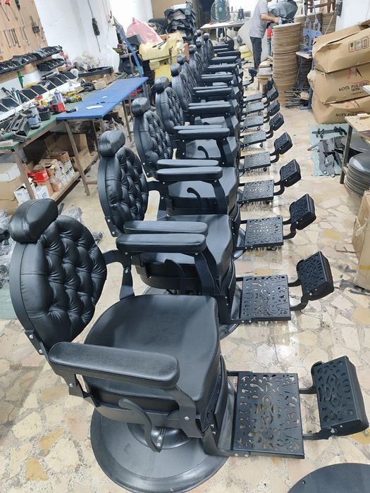 Професионални  барбер столове-НОВИ