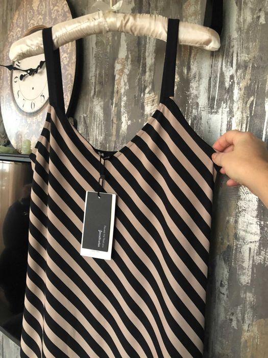 Rochie in forma de A dungi NOUA_Stradivarius_M fete/femei