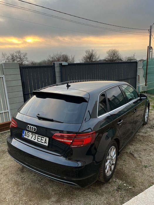 Audi A3 Stronic Sportback - 3x S-Line