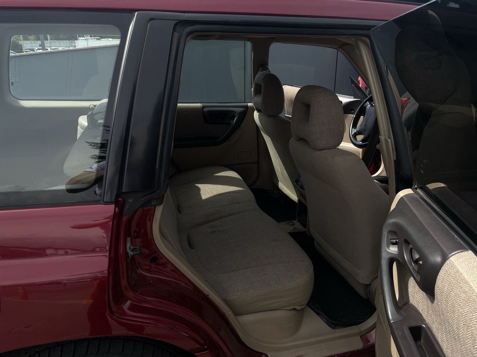 Subaru Forester 2000г